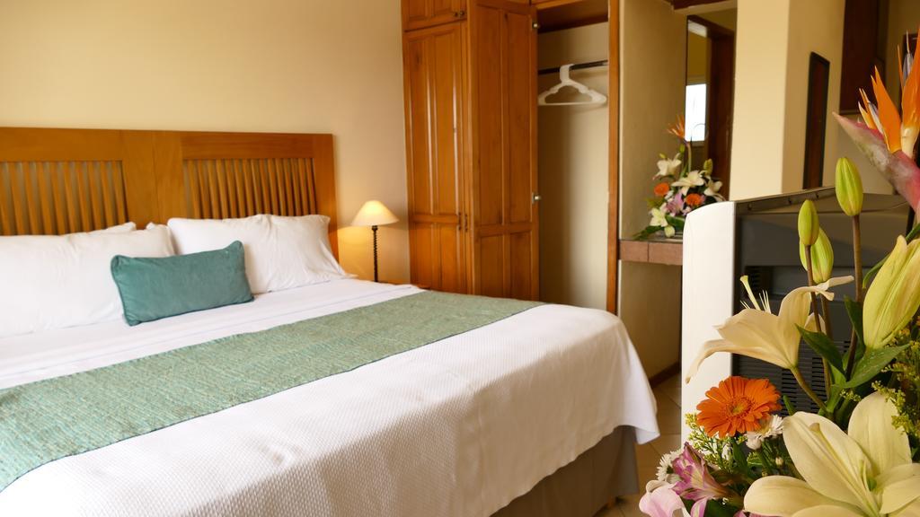 El Ameyal Hotel And Family Suites Кабо-Сан-Лукас Номер фото