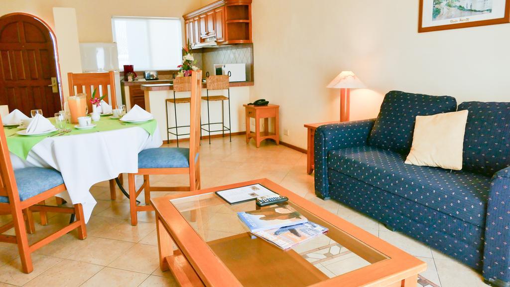 El Ameyal Hotel And Family Suites Кабо-Сан-Лукас Экстерьер фото