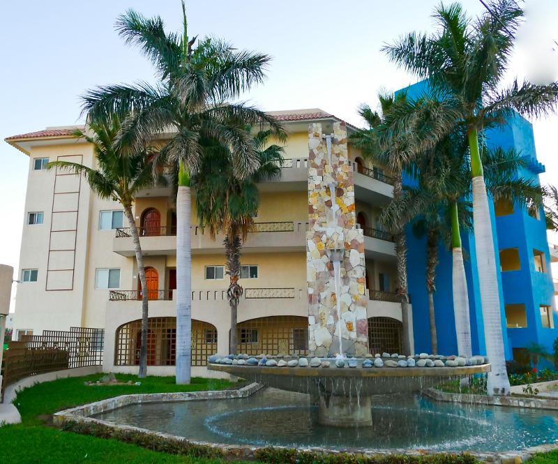 El Ameyal Hotel And Family Suites Кабо-Сан-Лукас Экстерьер фото